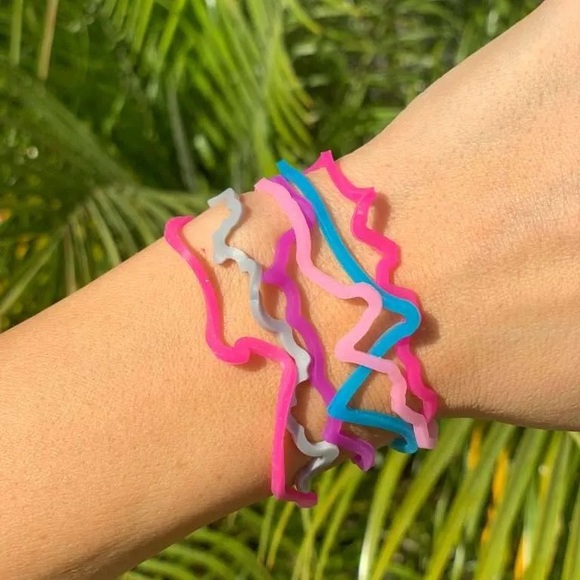 BARBIE Silly Bandz NWT - Picture 2 of 3